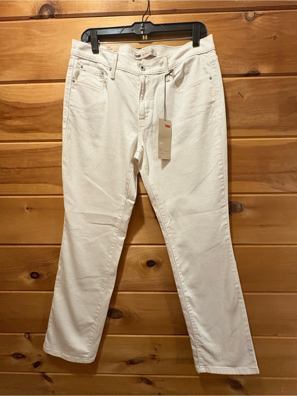 NWT Levi’s 314 Shaping Straight Leg White Jeans Size 10M / 30